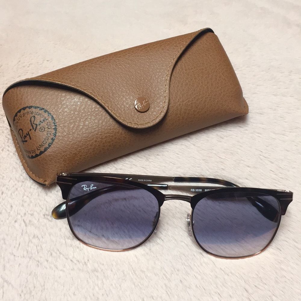 NEVER BEEN WORN RAY BANS